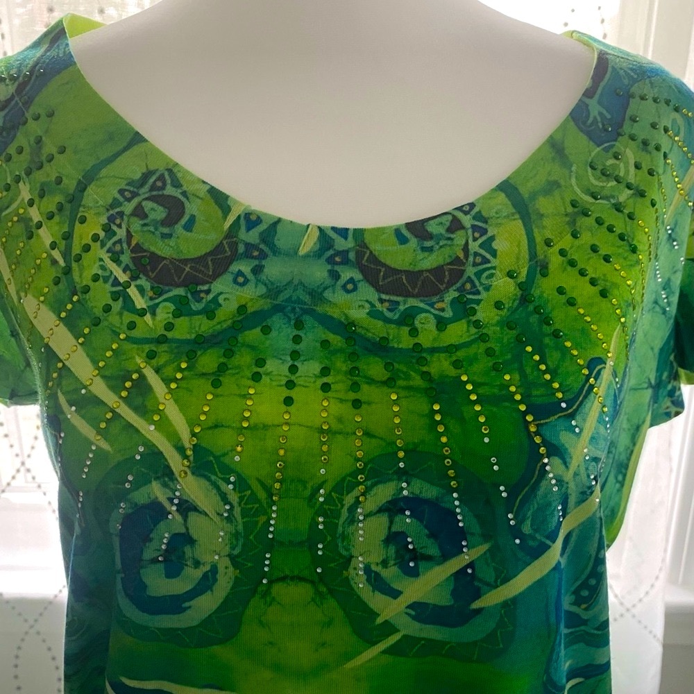 ☀️ Tie-Dye Short Sleeve Jersey Scoop T-Shirt. Lime, Green & Blue. Rhinestones!☀️